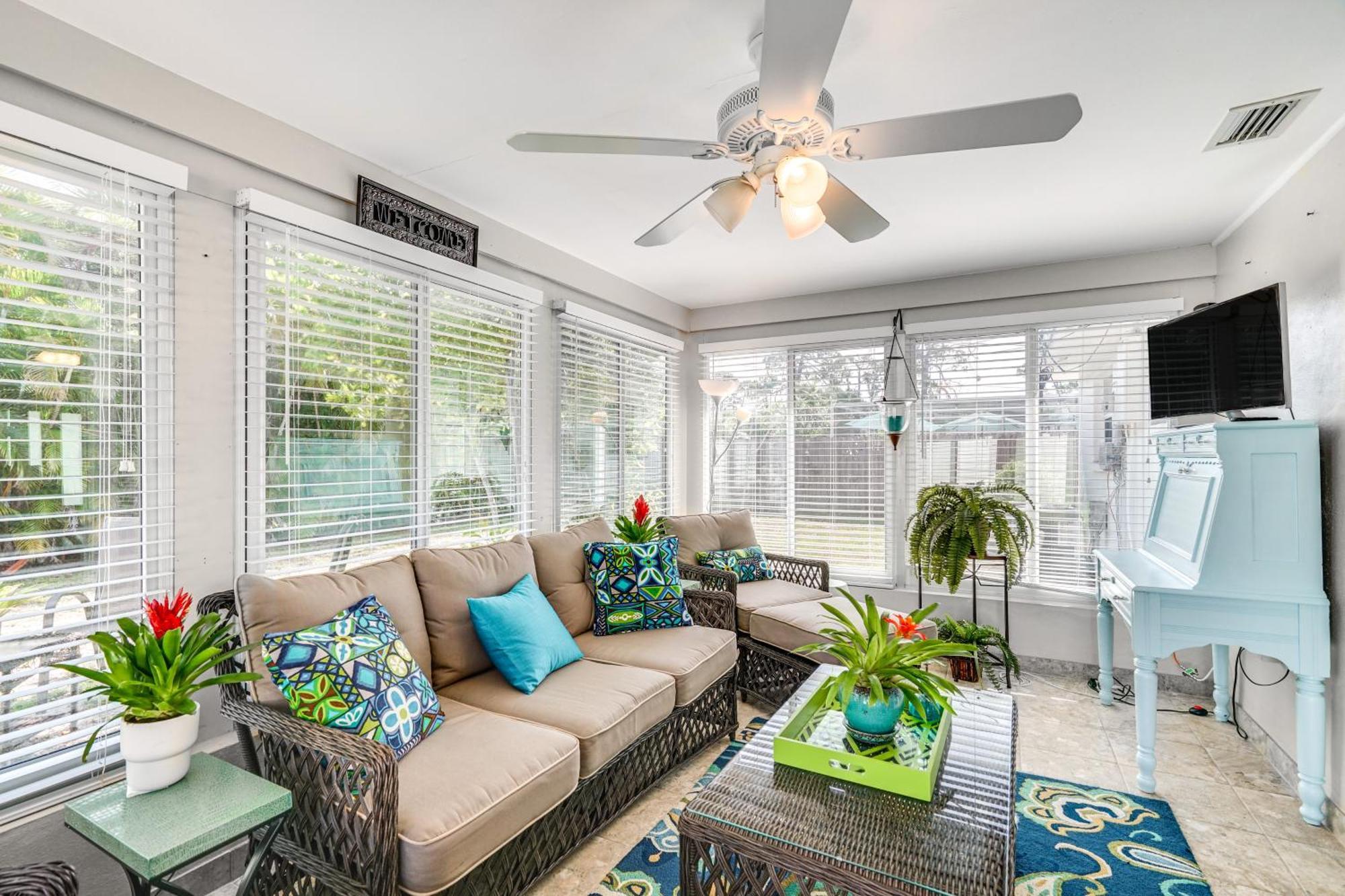 Fort Myers Bungalow - 12 Miles To The Beach! Bagian luar foto